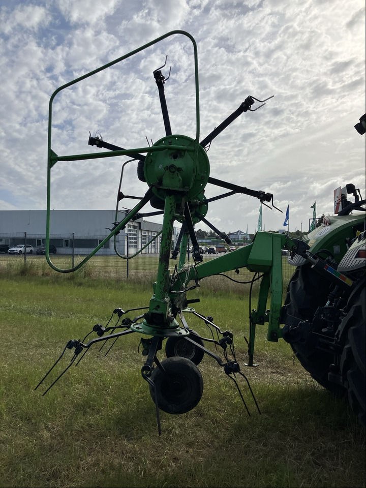 Deutz-Fahr KH 252 - لمّامَة القش: صور 3 Deutz-Fahr KH 252 - لمّامَة القش: صور 3