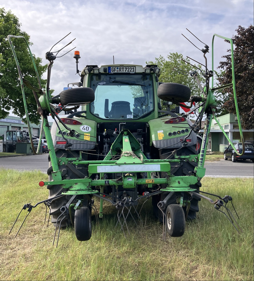 Deutz-Fahr KH 252 - لمّامَة القش: صور 1 Deutz-Fahr KH 252 - لمّامَة القش: صور 1