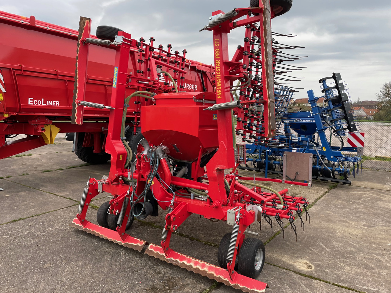 Einböck Pneumaticstar Pro 600 STI - آلات البذر والغرس والشتل: صور 5 Einböck Pneumaticstar Pro 600 STI - آلات البذر والغرس والشتل: صور 5