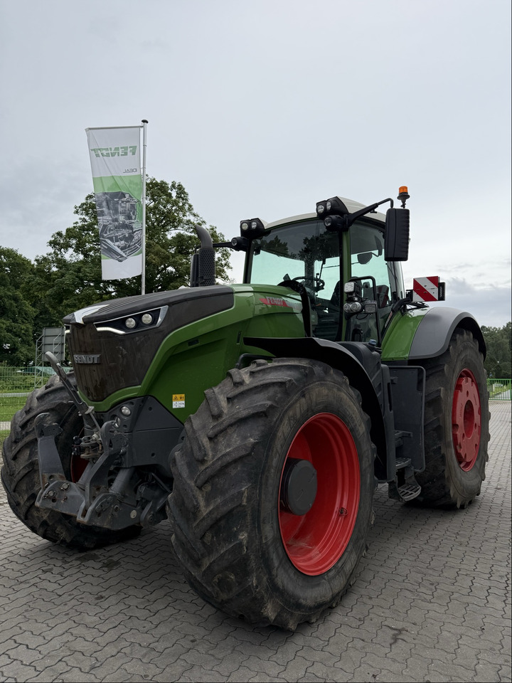 Fendt 1042 Vario Gen2 ProfiPlus - جرار: صور 1 Fendt 1042 Vario Gen2 ProfiPlus - جرار: صور 1