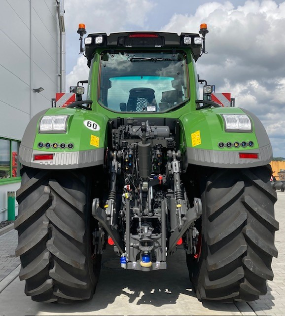 Fendt 1050 Vario Gen3 Profi Setting2 - جرار: صور 4 Fendt 1050 Vario Gen3 Profi Setting2 - جرار: صور 4