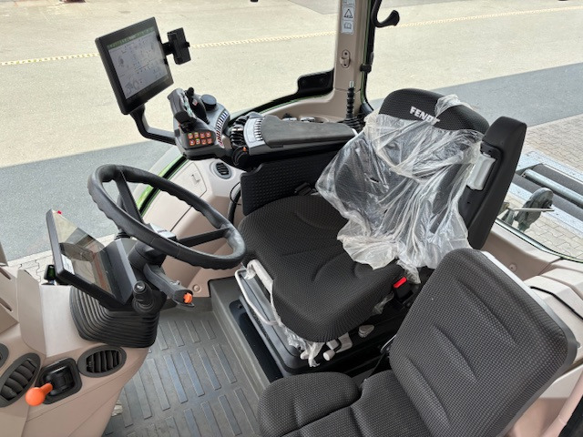 Fendt 516 Vario Gen3 Profi Setting2 - جرار: صور 4 Fendt 516 Vario Gen3 Profi Setting2 - جرار: صور 4