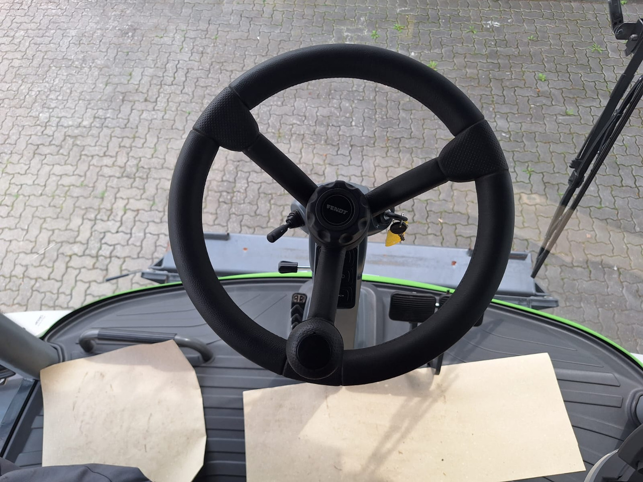 Fendt 6335C - حصادة شاملة: صور 4 Fendt 6335C - حصادة شاملة: صور 4