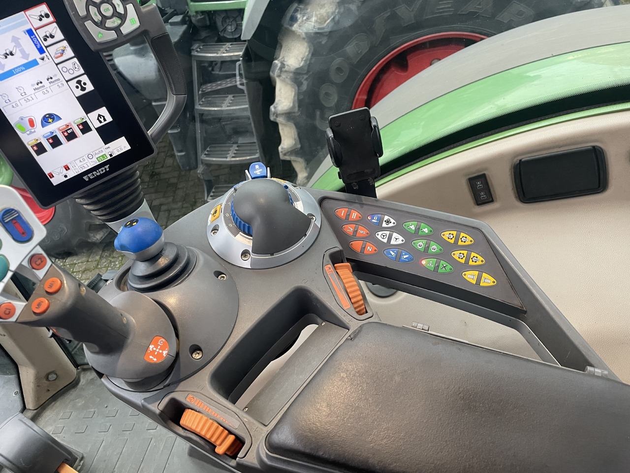 Fendt 718 Power Plus - جرار: صور 3 Fendt 718 Power Plus - جرار: صور 3