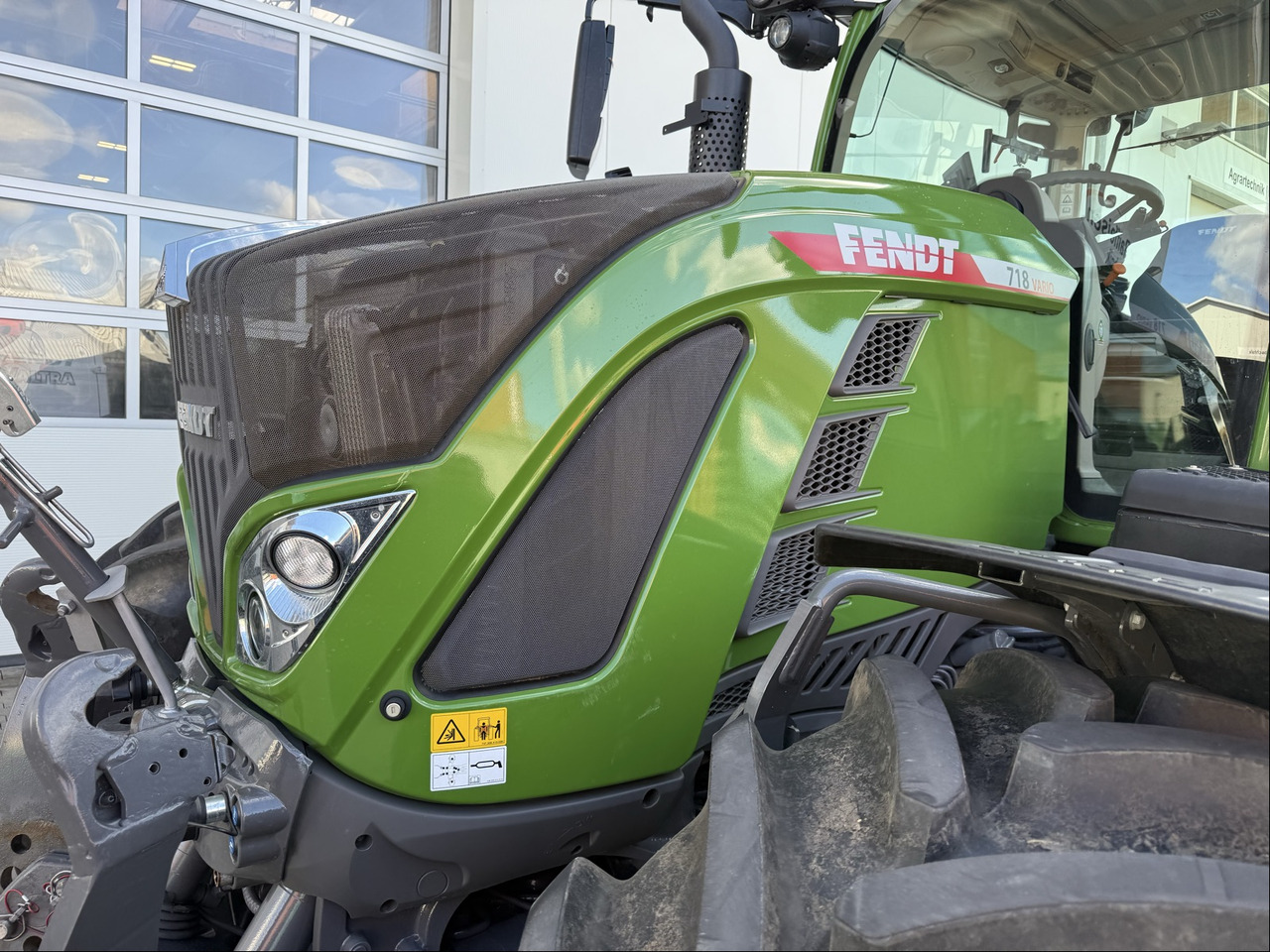 Fendt 718 Vario Gen6 ProfiPlus - جرار: صور 4 Fendt 718 Vario Gen6 ProfiPlus - جرار: صور 4