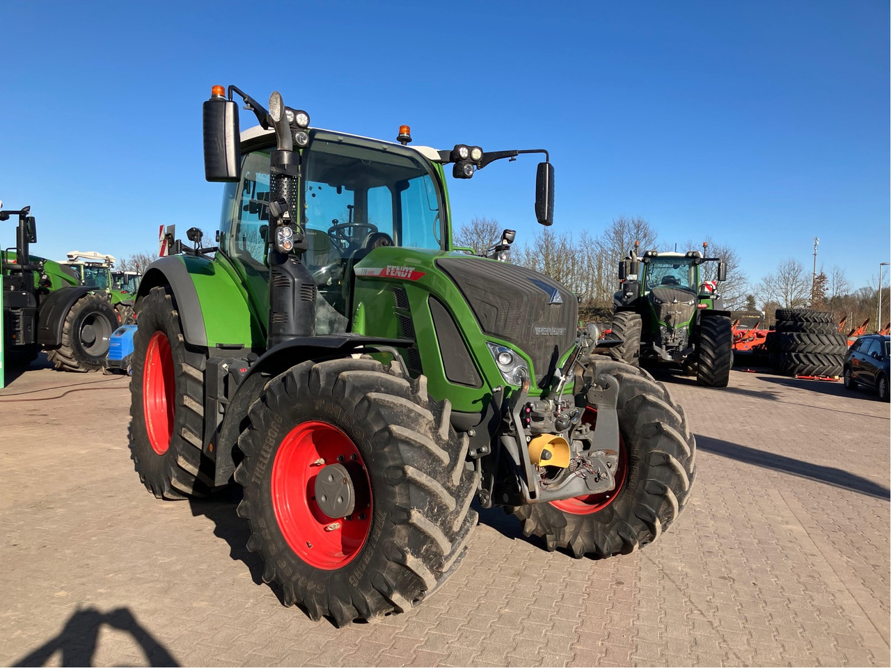 Fendt 718 Vario Gen6 ProfiPlus - جرار: صور 1 Fendt 718 Vario Gen6 ProfiPlus - جرار: صور 1