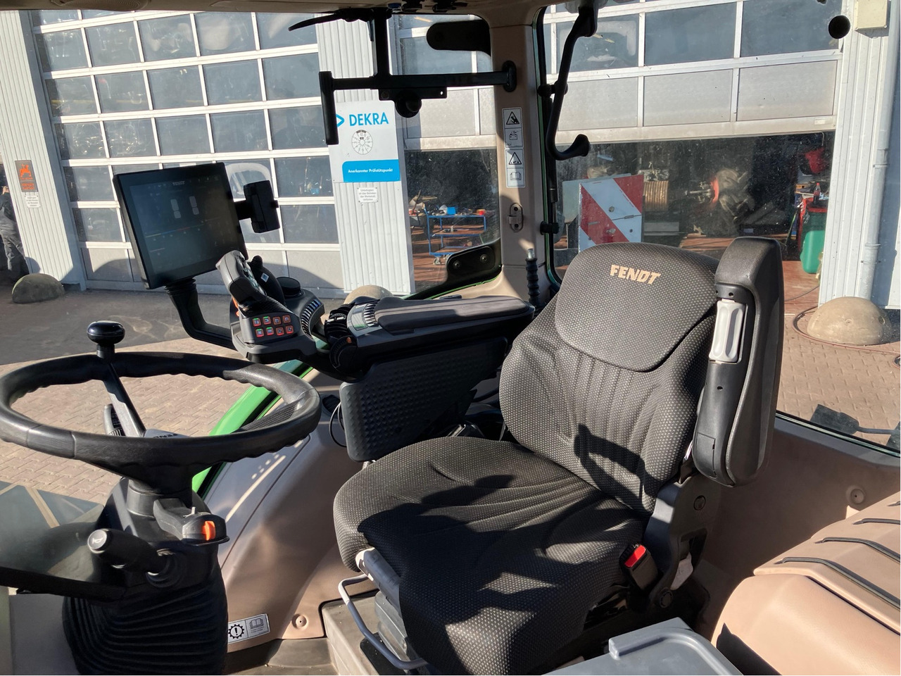 Fendt 718 Vario Gen6 ProfiPlus - جرار: صور 3 Fendt 718 Vario Gen6 ProfiPlus - جرار: صور 3