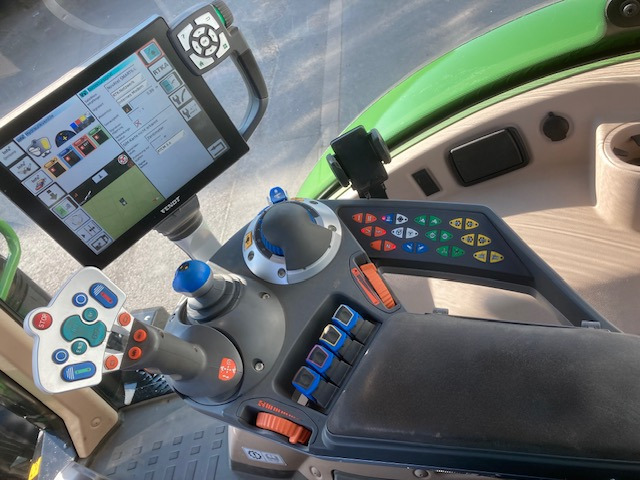 Fendt 718 Vario S4 Profi - جرار: صور 4 Fendt 718 Vario S4 Profi - جرار: صور 4