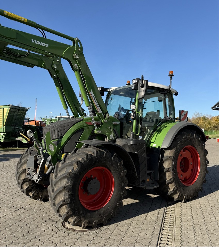 Fendt 720 Vario Gen6 - جرار: صور 1 Fendt 720 Vario Gen6 - جرار: صور 1