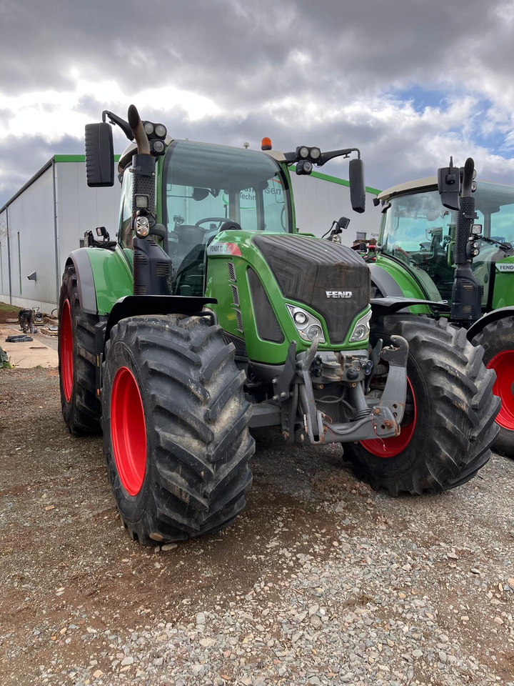 Fendt 720 Vario S4 ProfiPlus - جرار: صور 3 Fendt 720 Vario S4 ProfiPlus - جرار: صور 3