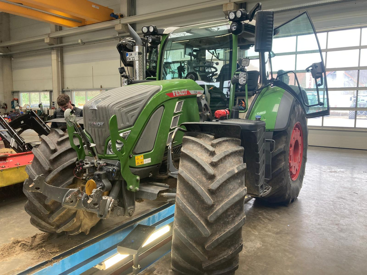 Fendt 724 Vario Gen6 Profi Setting2 - جرار: صور 1 Fendt 724 Vario Gen6 Profi Setting2 - جرار: صور 1