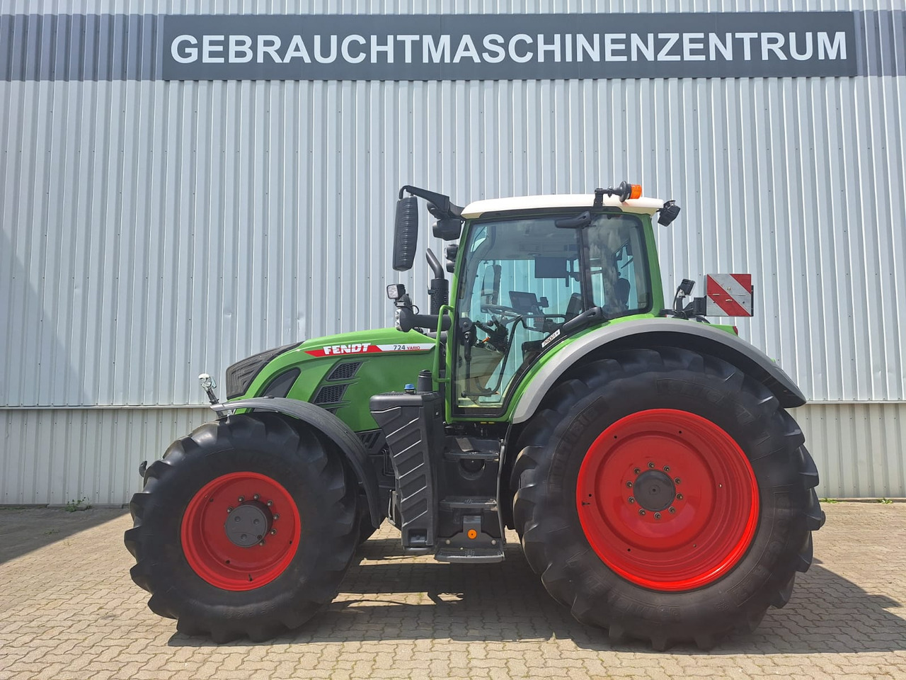 Fendt 724 Vario Gen6 Profi Setting2 - جرار: صور 1 Fendt 724 Vario Gen6 Profi Setting2 - جرار: صور 1