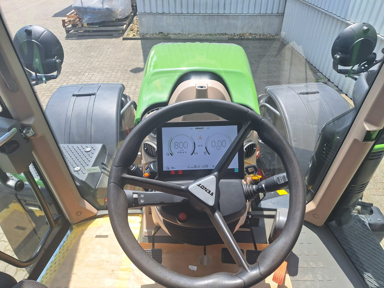 Fendt 724 Vario Gen6 Profi Setting2 - جرار: صور 5 Fendt 724 Vario Gen6 Profi Setting2 - جرار: صور 5