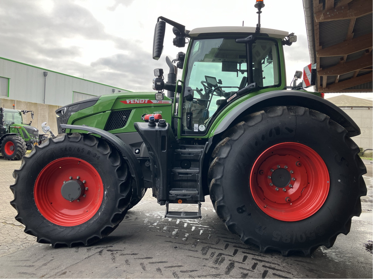 Fendt 728 Vario Gen7 - جرار: صور 1 Fendt 728 Vario Gen7 - جرار: صور 1