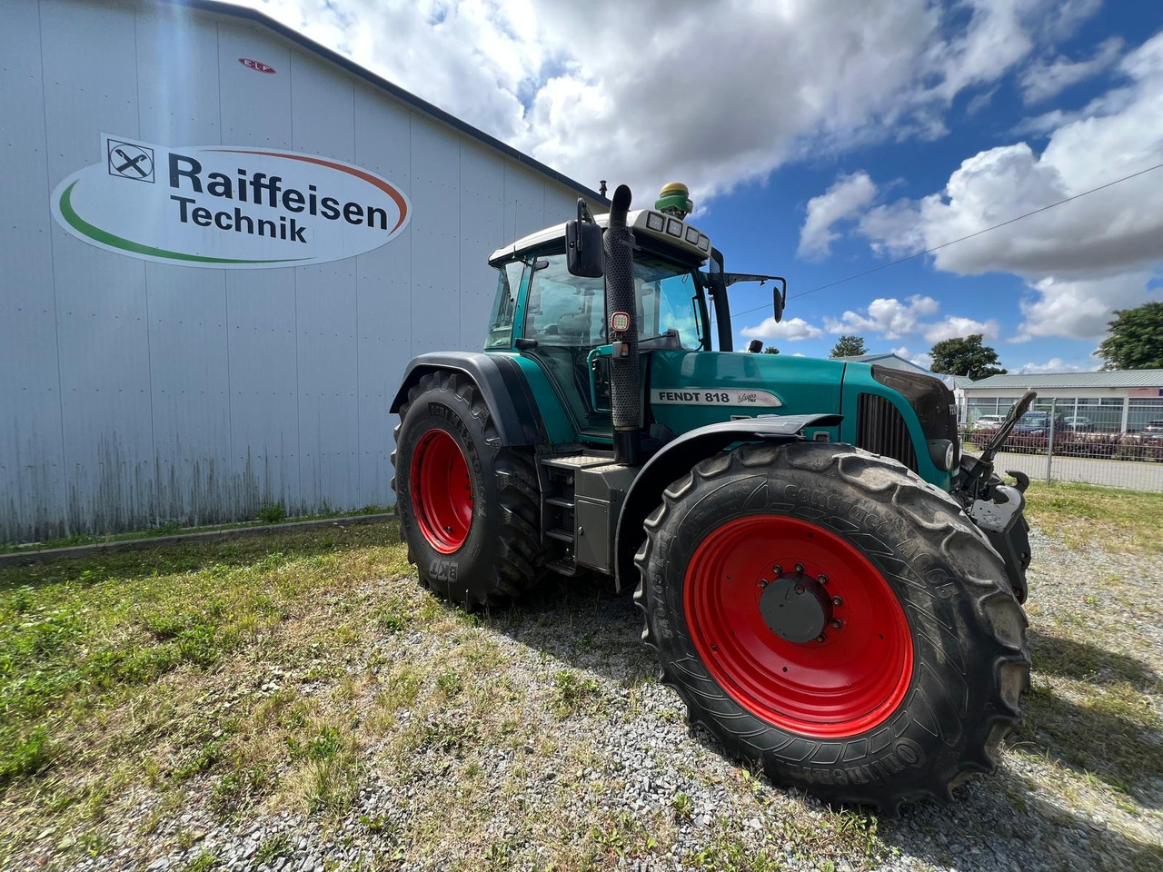 Fendt 818 Vario - جرار: صور 1 Fendt 818 Vario - جرار: صور 1