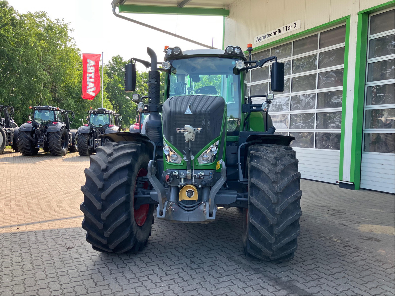 جرار Fendt 826 Vario S4 Profi Plus RTK: صور 9
