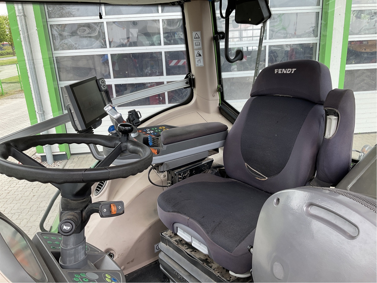 Fendt 826 Vario S4 - جرار: صور 2 Fendt 826 Vario S4 - جرار: صور 2