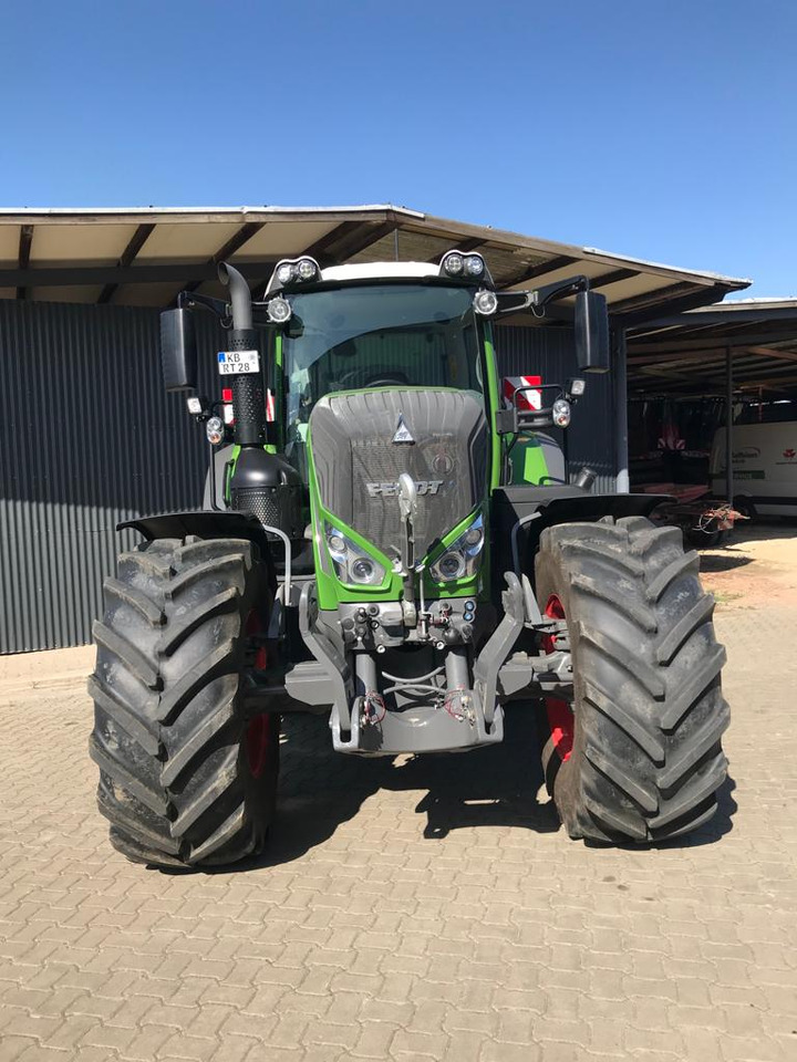 Fendt 828 Vario S4 Profi - جرار: صور 4 Fendt 828 Vario S4 Profi - جرار: صور 4