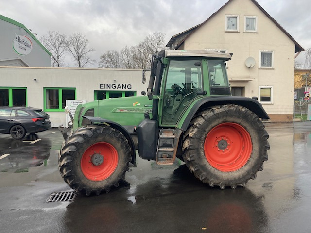 Fendt Favorit 714 Vario - جرار: صور 1 Fendt Favorit 714 Vario - جرار: صور 1