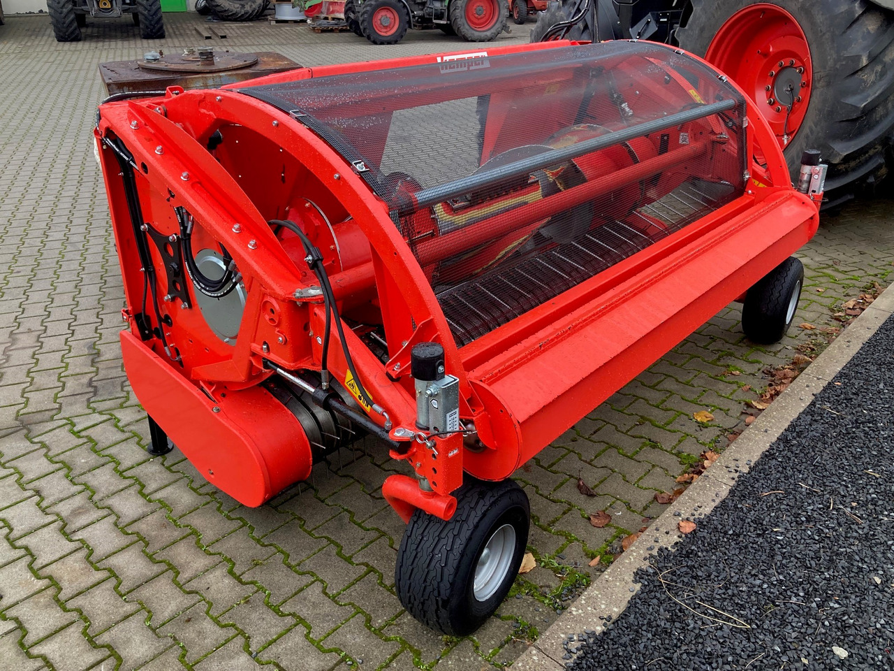 Fendt Katana 650 Gen3 - 28 Messer - آلة حصاد: صور 3 Fendt Katana 650 Gen3 - 28 Messer - آلة حصاد: صور 3