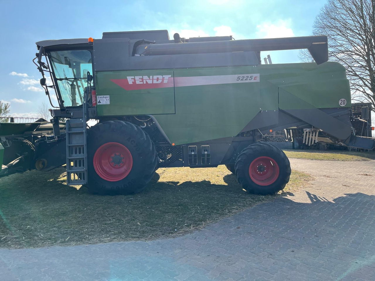 حصادة شاملة Fendt Mähdrescher 5225 E: صور 7