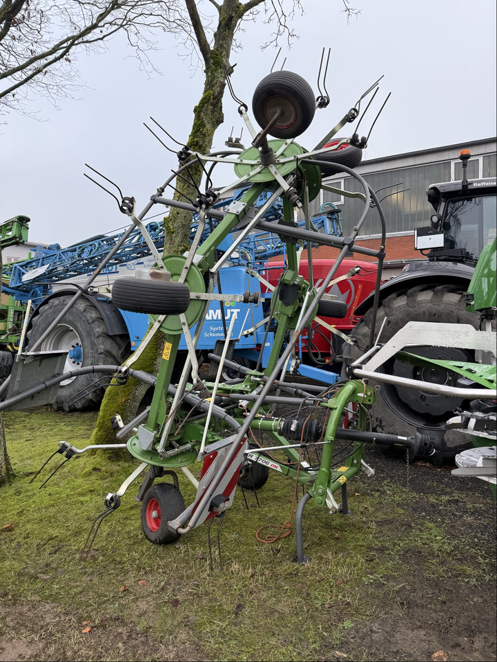 Fendt Twister 7706 DN - لمّامَة القش: صور 1 Fendt Twister 7706 DN - لمّامَة القش: صور 1