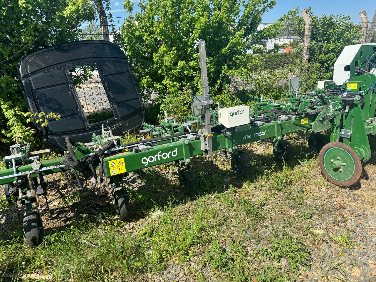 Garford Robocrop Guided Hoe - حصادة البنجر: صور 1 Garford Robocrop Guided Hoe - حصادة البنجر: صور 1