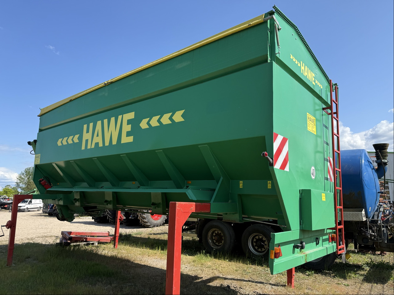Hawe ULW 3000 Kipper MK 30 Wechselbrücke - الآلات والماكينات الزراعية: صور 2 Hawe ULW 3000 Kipper MK 30 Wechselbrücke - الآلات والماكينات الزراعية: صور 2
