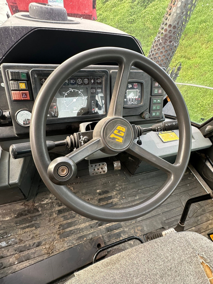 JCB Fastrac - جرار: صور 2 JCB Fastrac - جرار: صور 2