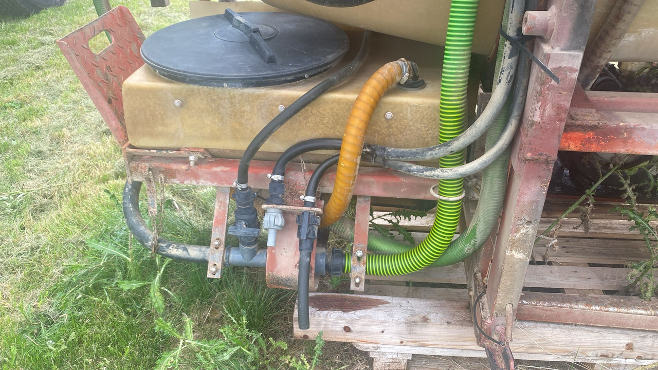 Jacoby Jacoby Eurosuper 1500l 20m - آلة الرش المعلقة: صور 4 Jacoby Jacoby Eurosuper 1500l 20m - آلة الرش المعلقة: صور 4