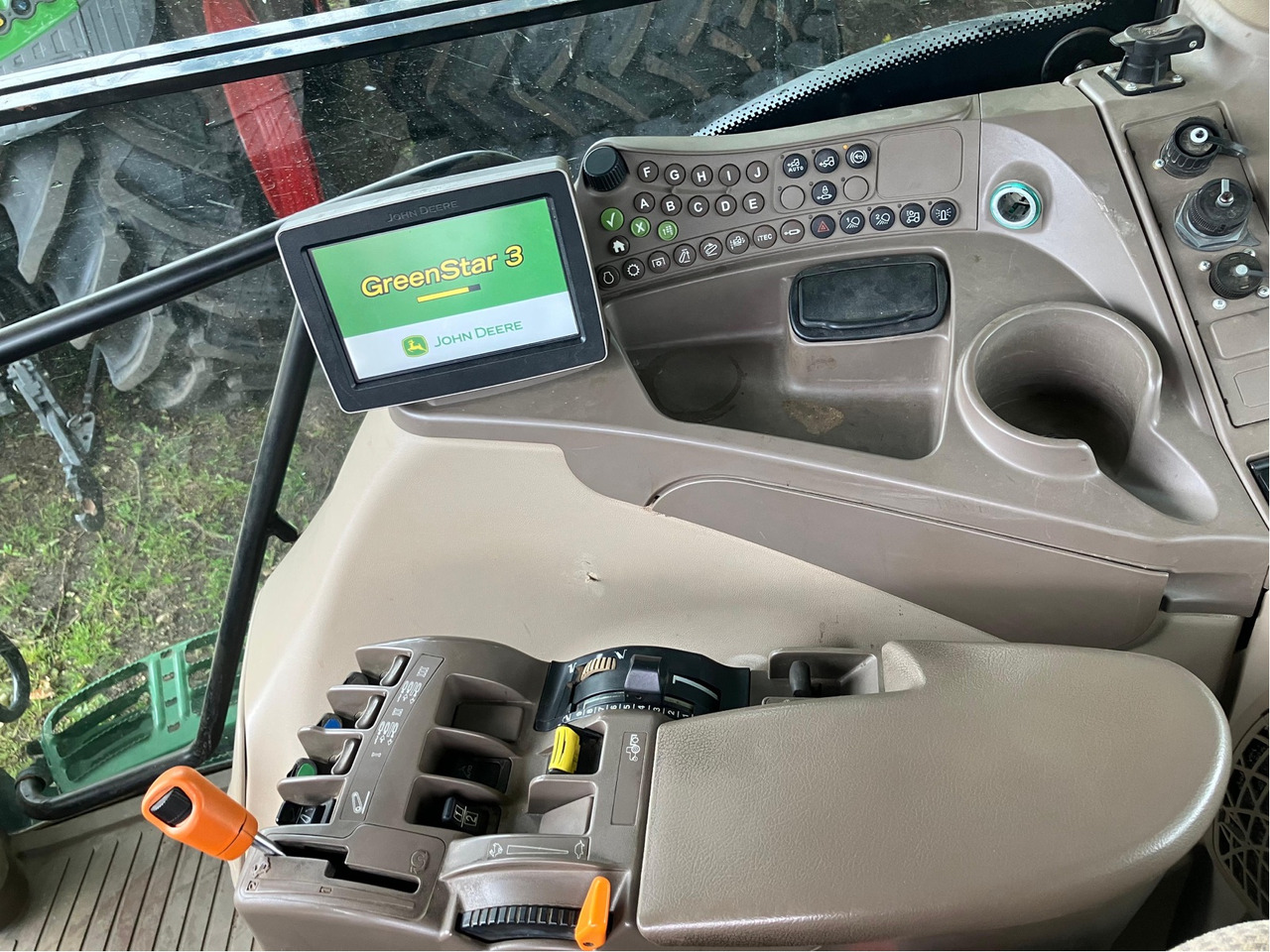 John Deere 6170 R AutoPower - جرار: صور 3 John Deere 6170 R AutoPower - جرار: صور 3