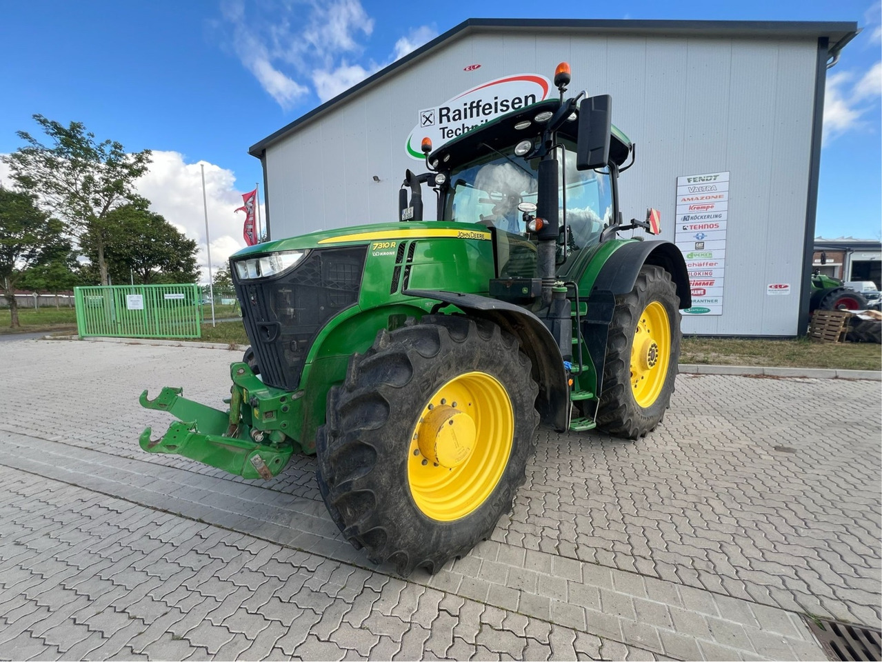 John Deere 7310 R - جرار: صور 1 John Deere 7310 R - جرار: صور 1