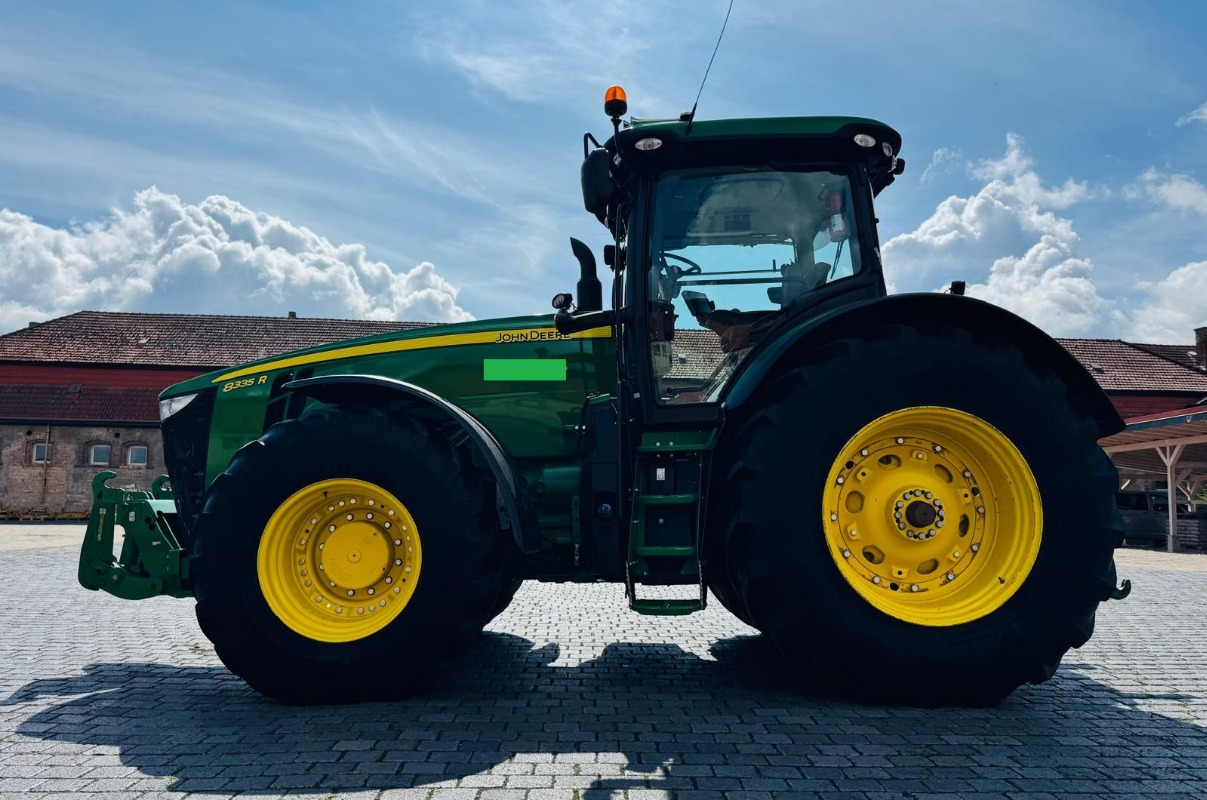 John Deere 8270R - جرار: صور 1 John Deere 8270R - جرار: صور 1
