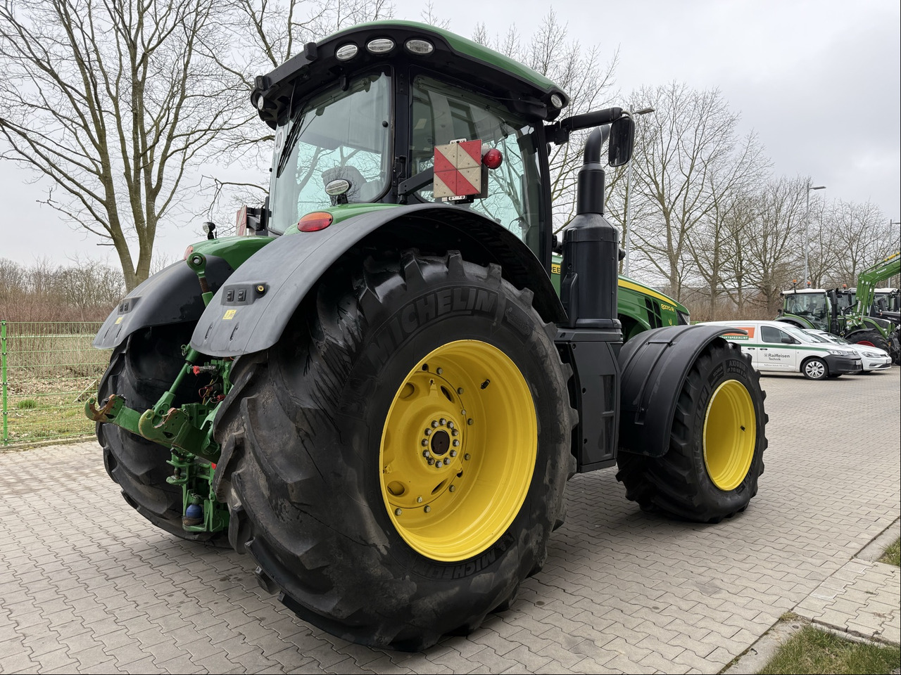 John Deere 8370 R - جرار: صور 4 John Deere 8370 R - جرار: صور 4