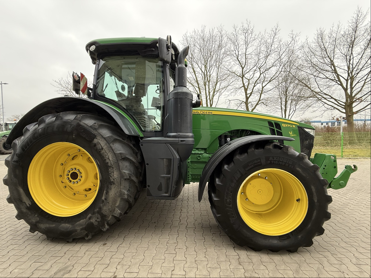 John Deere 8370 R - جرار: صور 5 John Deere 8370 R - جرار: صور 5