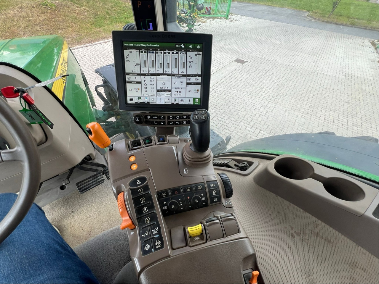 John Deere 8400 R - جرار: صور 3 John Deere 8400 R - جرار: صور 3