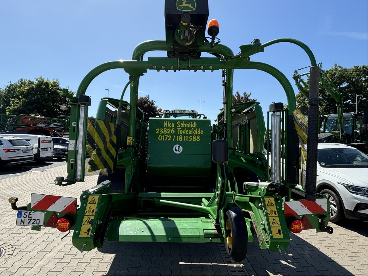 John Deere Presswickelkombination C441R - معدات القش: صور 3 John Deere Presswickelkombination C441R - معدات القش: صور 3