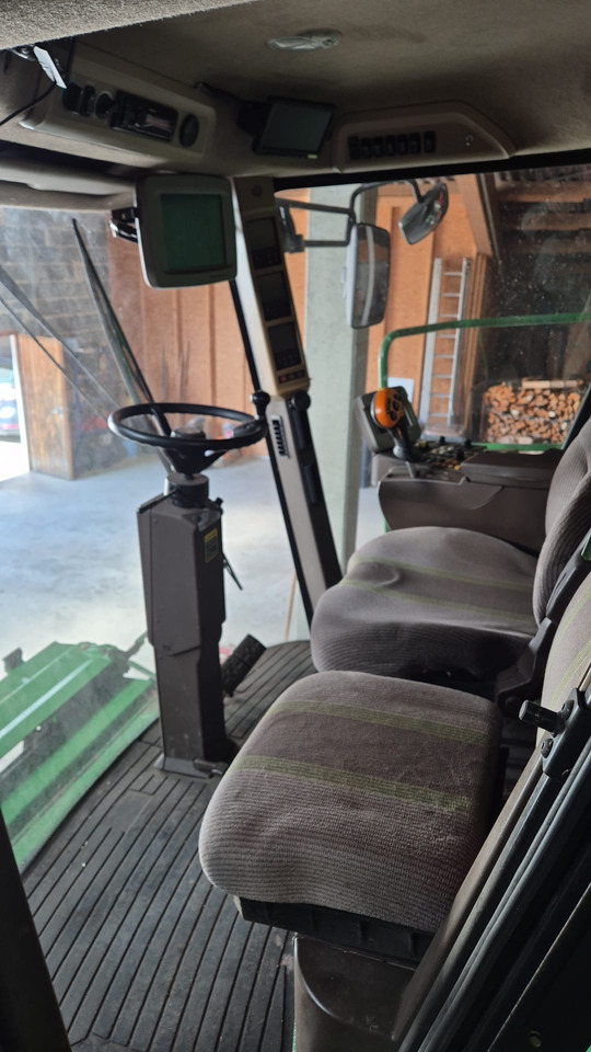 John Deere T660 i Hillmaster - حصادة شاملة: صور 2 John Deere T660 i Hillmaster - حصادة شاملة: صور 2