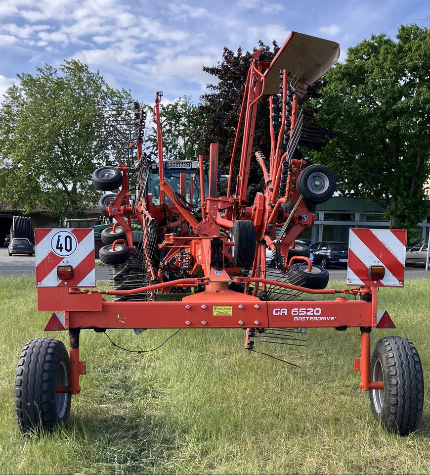Kuhn 6520 - لمّامَة القش: صور 5 Kuhn 6520 - لمّامَة القش: صور 5