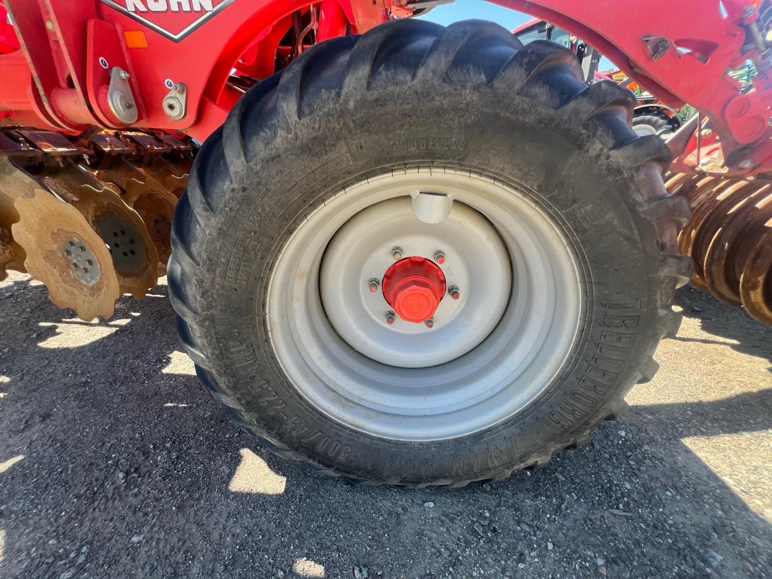 Kuhn Optimer 6003 - الأمشاط الزراعية: صور 3 Kuhn Optimer 6003 - الأمشاط الزراعية: صور 3