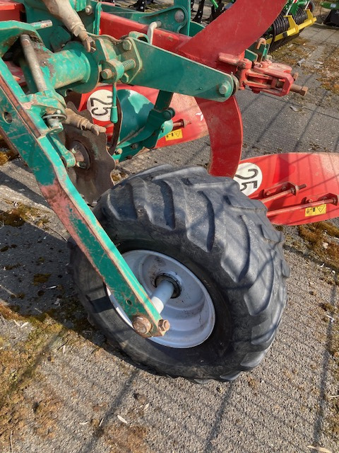 Kverneland EG 100/300/77RH - محراث: صور 2 Kverneland EG 100/300/77RH - محراث: صور 2