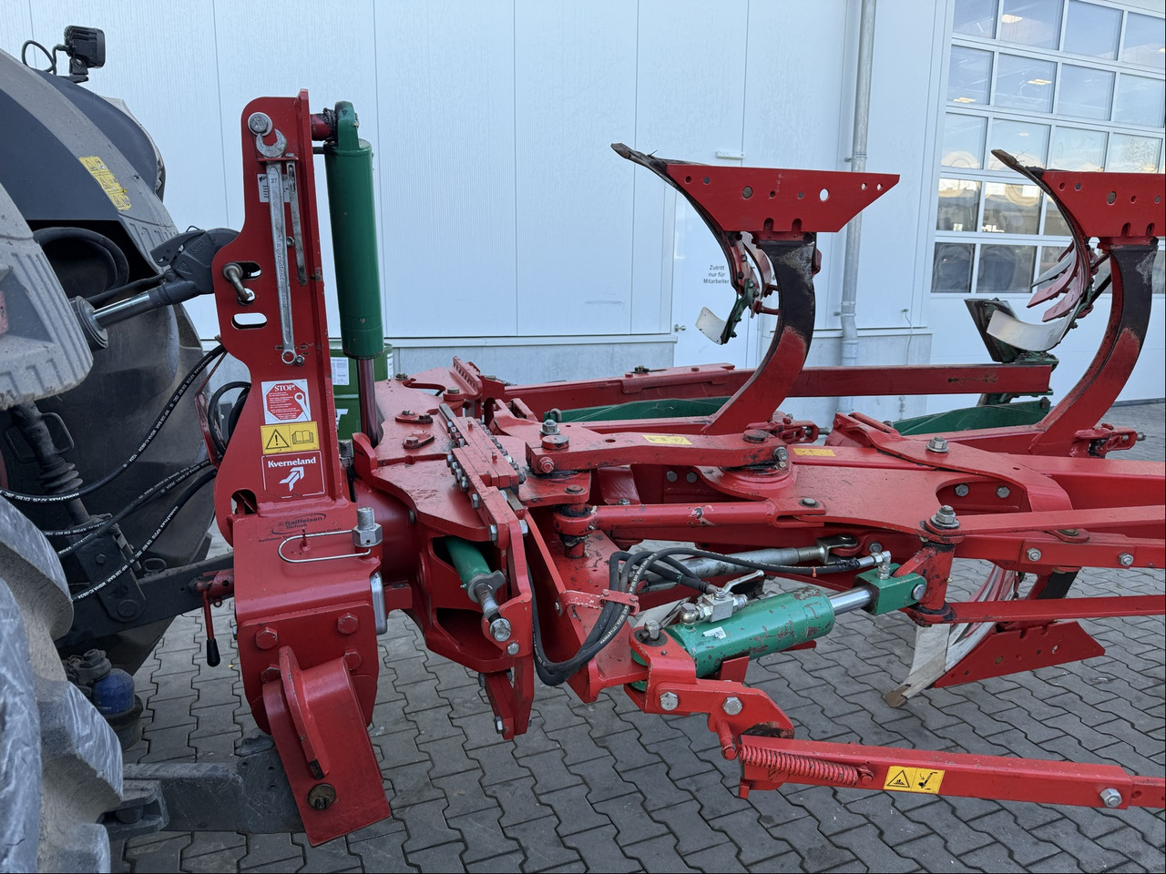 Kverneland EG 100-300 Variomat - ال معدات حراثه: صور 4 Kverneland EG 100-300 Variomat - ال معدات حراثه: صور 4