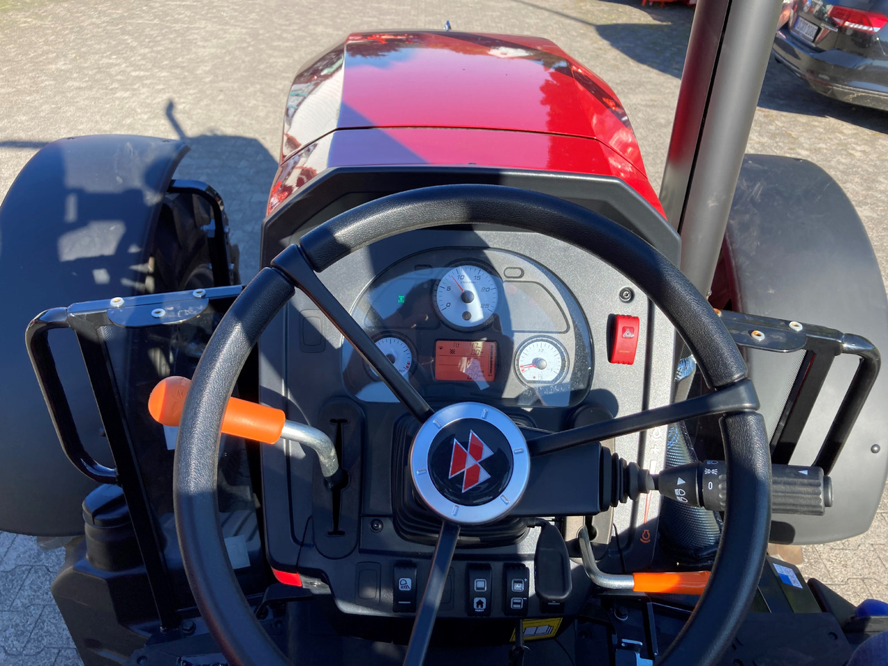 Massey Ferguson 4708 M Plattform Essential - جرار: صور 3 Massey Ferguson 4708 M Plattform Essential - جرار: صور 3