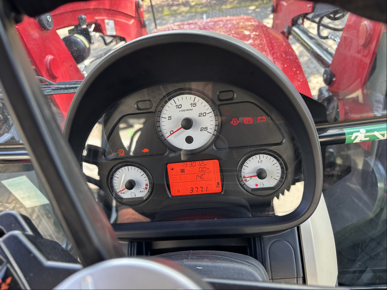 Massey Ferguson 4710 M Cab Essential Dyna 2 - جرار: صور 4 Massey Ferguson 4710 M Cab Essential Dyna 2 - جرار: صور 4