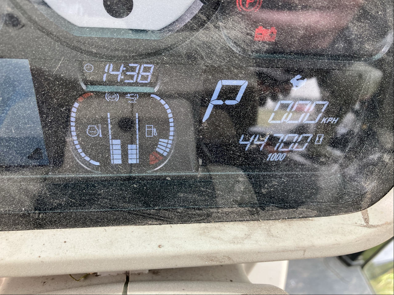 Massey Ferguson 6716 S Dyna 6 - جرار: صور 2 Massey Ferguson 6716 S Dyna 6 - جرار: صور 2