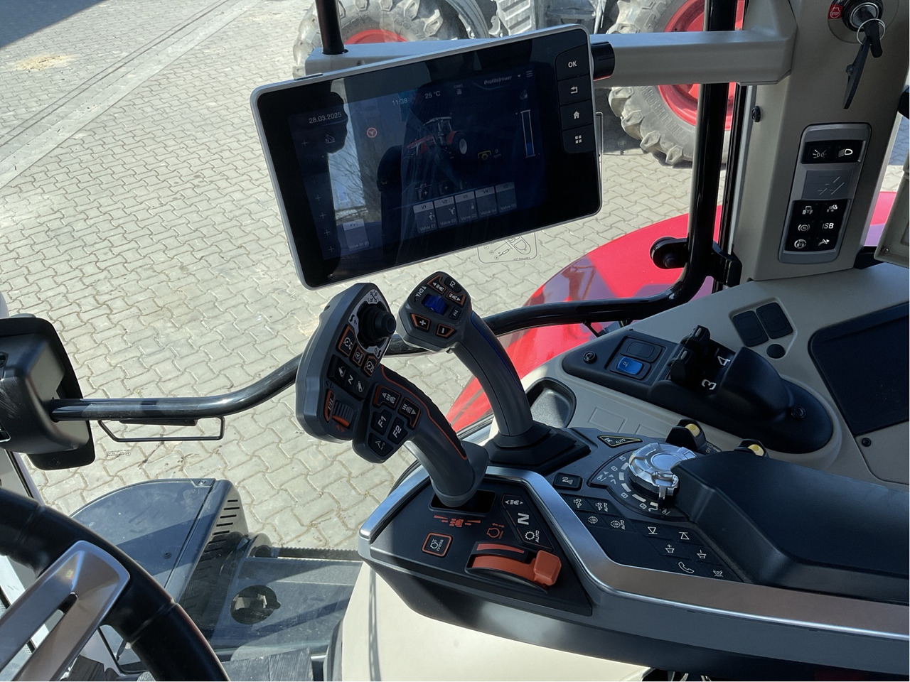 Massey Ferguson 6S.155 Dyna-VT EXCLUSIVE - جرار: صور 2 Massey Ferguson 6S.155 Dyna-VT EXCLUSIVE - جرار: صور 2
