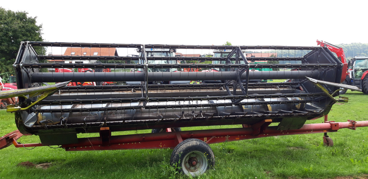 Massey Ferguson Beta 7260 - حصادة شاملة: صور 4 Massey Ferguson Beta 7260 - حصادة شاملة: صور 4