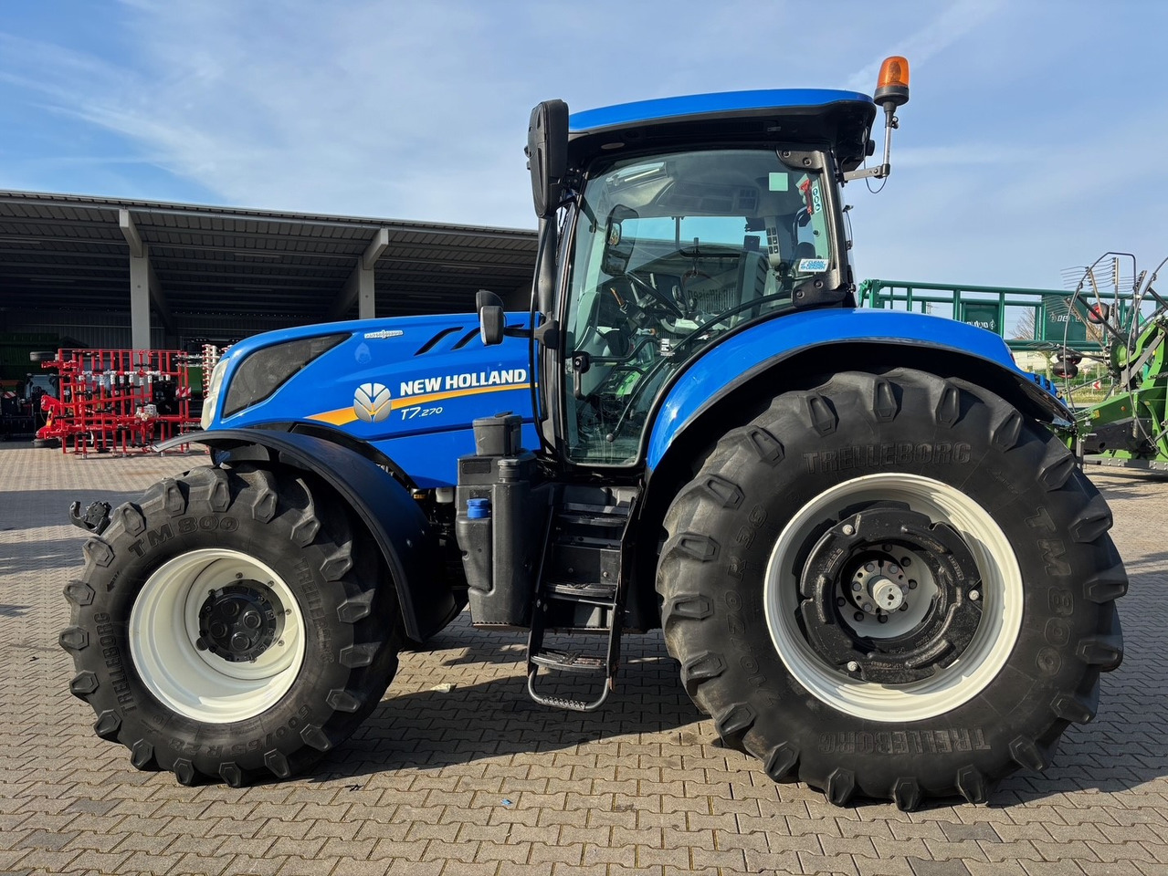 New Holland T 7.270 AC - جرار: صور 1 New Holland T 7.270 AC - جرار: صور 1
