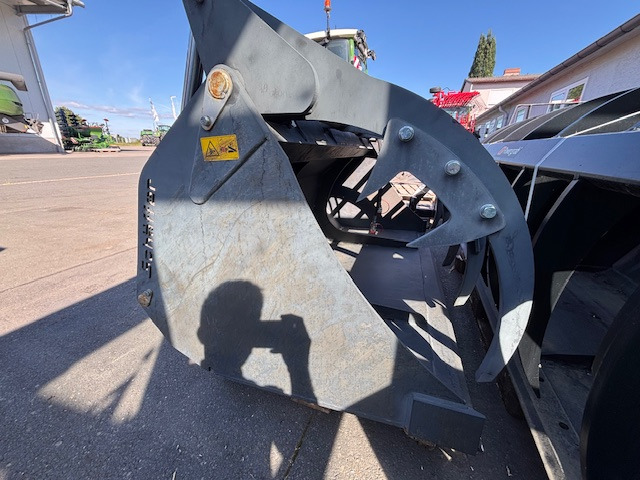 Schäffer Silage-Greifschaufel 1,80m - المعدات لتربية الماشية: صور 3 Schäffer Silage-Greifschaufel 1,80m - المعدات لتربية الماشية: صور 3