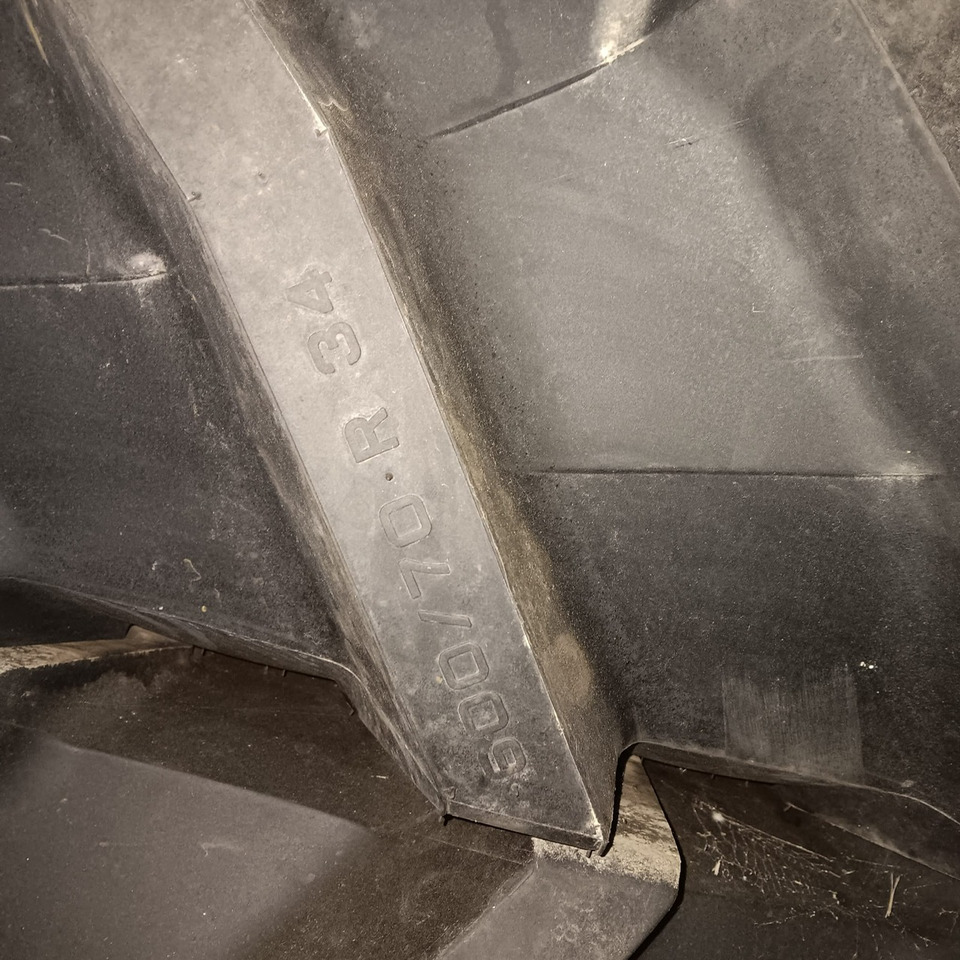 Trelleborg Reifen 600/70 R34 - الإطارات والجنوط: صور 2 Trelleborg Reifen 600/70 R34 - الإطارات والجنوط: صور 2